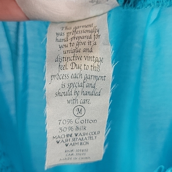 NWT Da Nang sleeveless embroidered blue tank top M - Picture 11 of 14